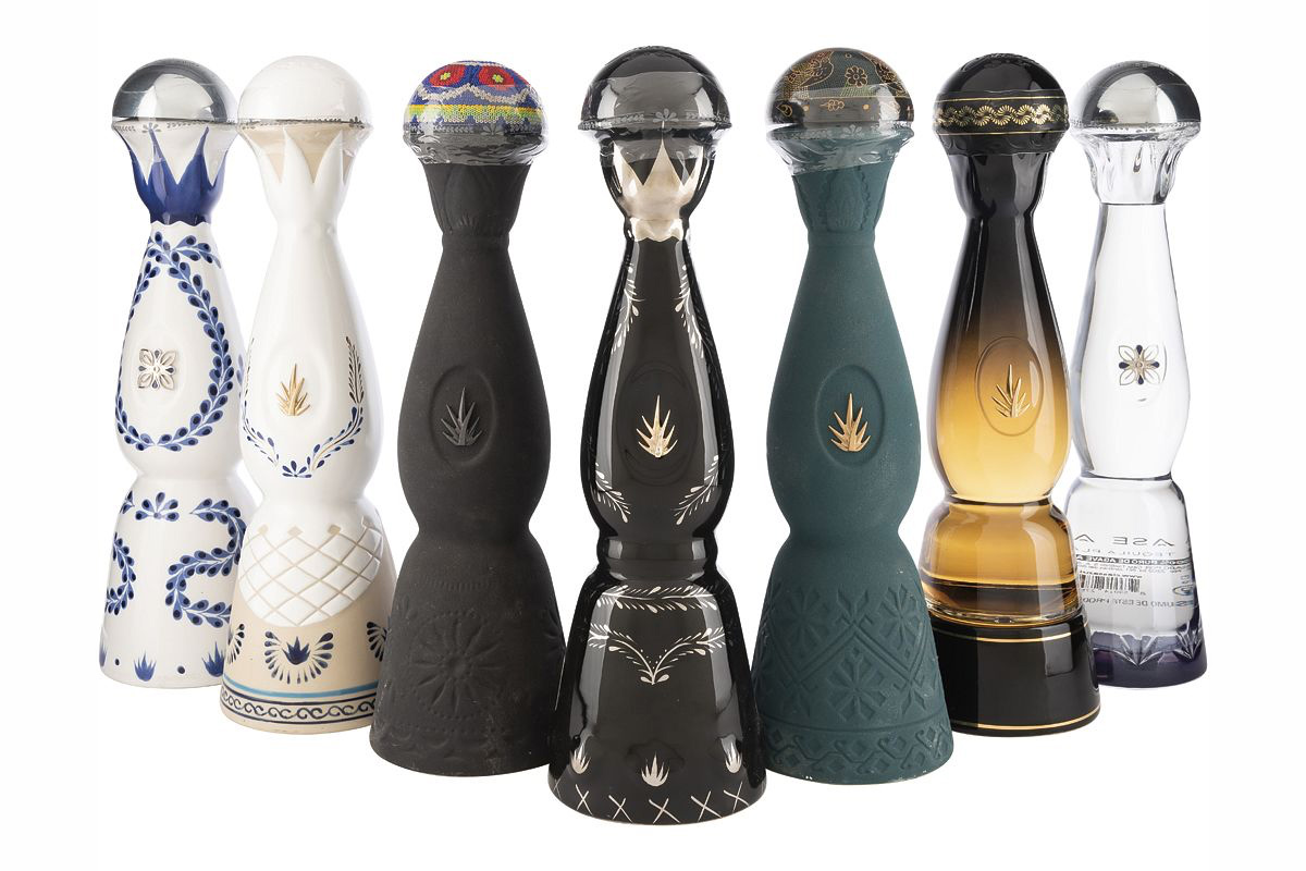 botellas de tequila clase azul